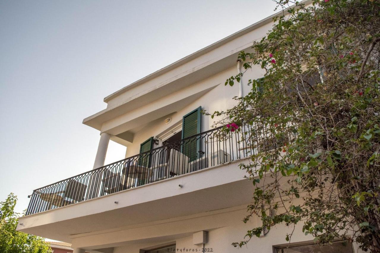 Appartement Platyforos, In Of *